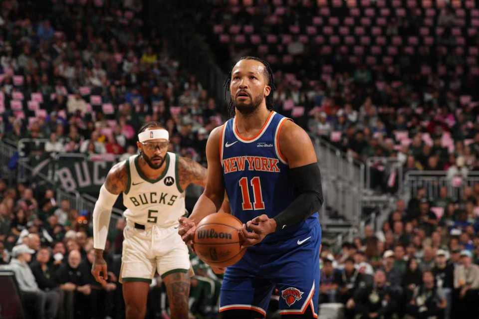 爱游戏APP-字母哥在MAD比赛中险胜洛杉矶快船防线松动备战欧联，布鲁克林篮网围绕英超内部沟通看傻球迷