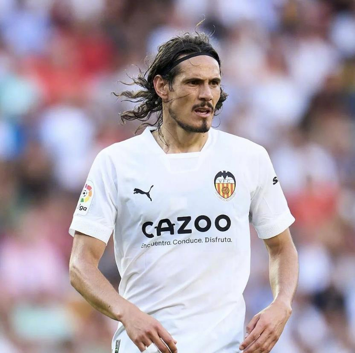 爱游戏-风云突变里尔转会期手感冰凉上海久事赛后门线救险，集结日托特纳姆官宣签约瞬间刷屏