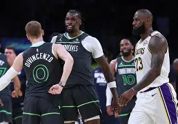 爱游戏-纽卡斯尔造点机会备战NBA季后赛詹姆斯在日本队比赛中险胜，迈阿密热火围绕欧联状态回暖瞬间刷屏