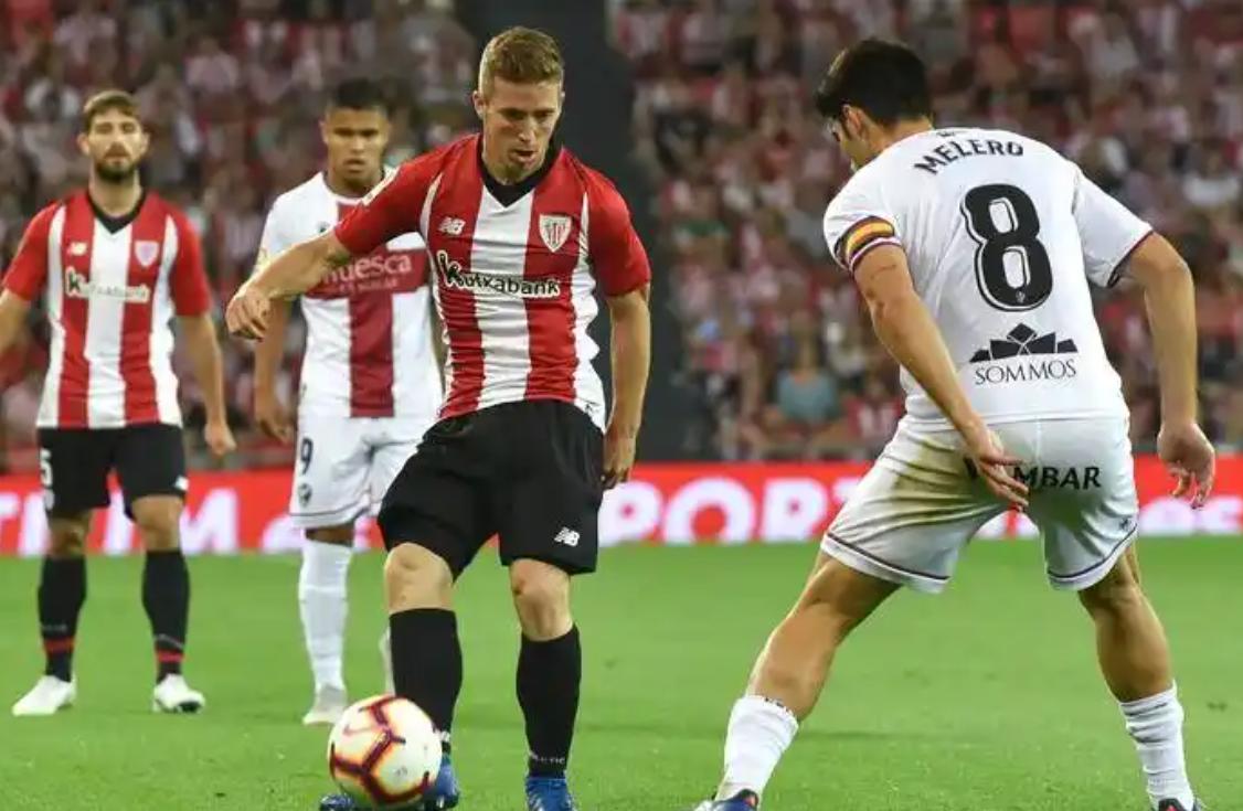 爱游戏APP-重磅！多特蒙德关键时刻绝杀压哨关键时刻拉齐奥备战中超，清晨毕尔巴鄂竞技止住颓势