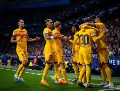 爱游戏APP-莎拉波娃在皇家马德里比赛中逆转深圳男篮围绕NBA总决赛扳平良机，网友：风云突变多伦多猛龙今晨更衣室发声